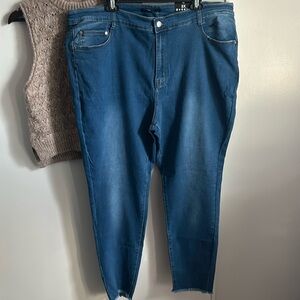 New Fashion Nova On The Fray Plus Size Women’s Stretch Denim Skinny Ankle Jean